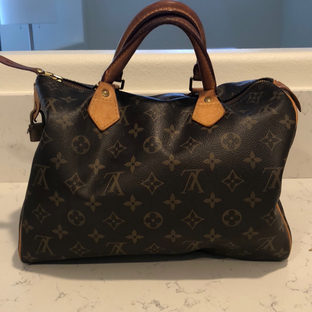 Louis Vuitton Speedy 30